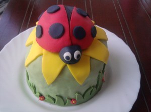 Tarta fondant de mariquita