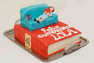 Tarta de libro y sofá Tarta de libro y sofá