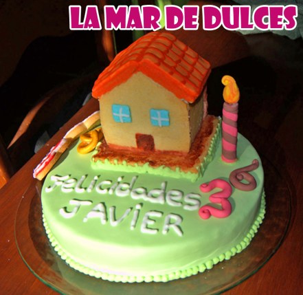 Tarta fondant de casa y alianzas