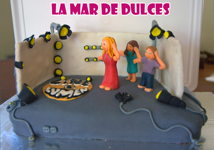 Tarta fondant de iluminación de plató de televisión Chiclana