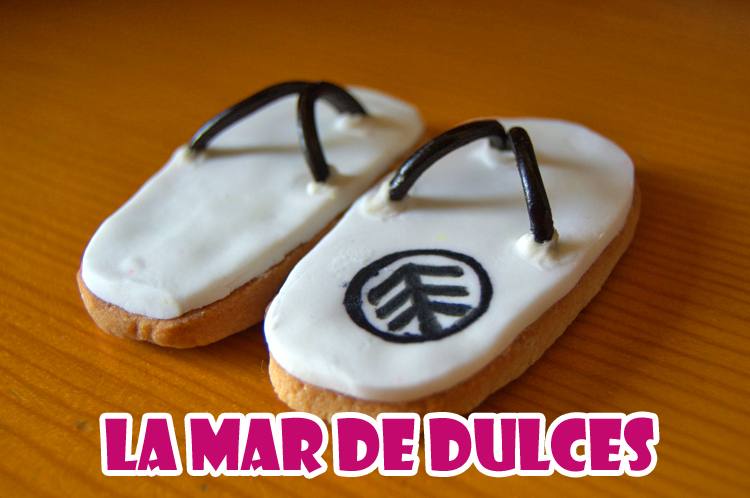 Galletas fondant de chanclas de playa