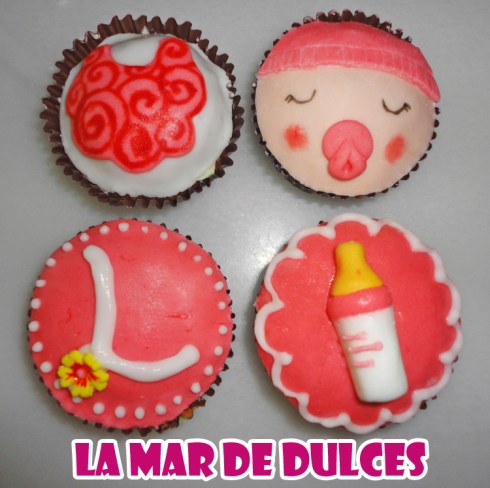 Cupcakes de fondant y glasa para bautizo en Paterna de Rivera Cádiz