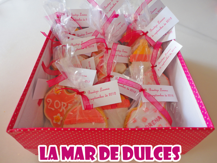 Galletas de fondant y glasa para bautizo en Cádiz