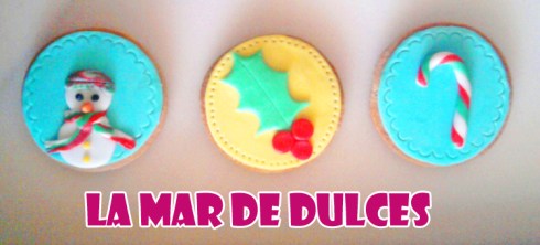 Galletas fondant de acebo, bastón de caramelo y muñeco de nieve