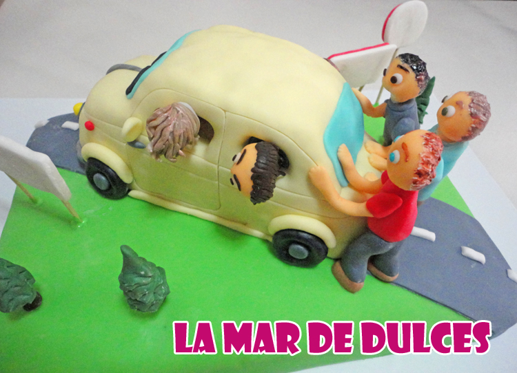 Tarta fondant Sevilla de coche seiscientos