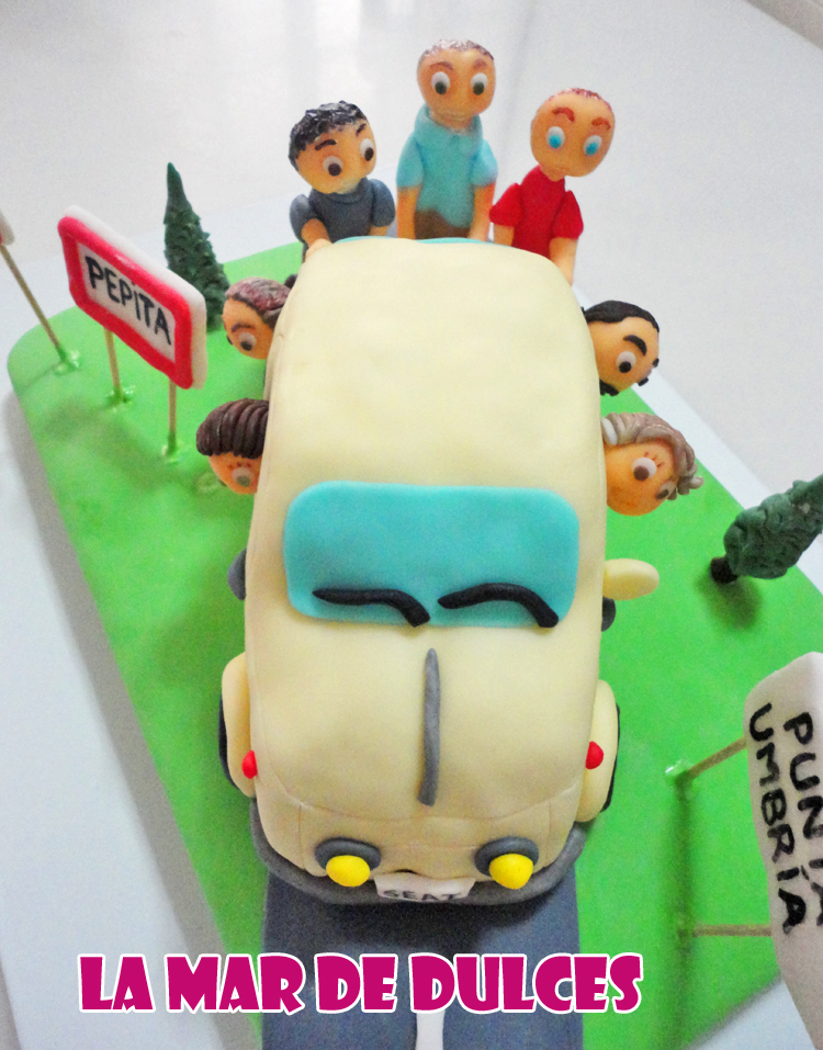 Tarta fondant Sevilla de coche seiscientos