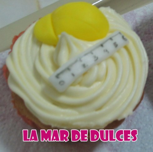 Cupcakes de chocolate blanco variados