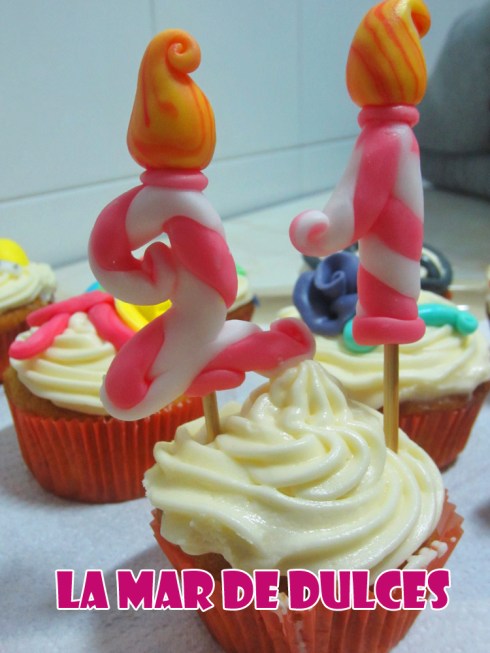 Cupcakes de chocolate blanco variados