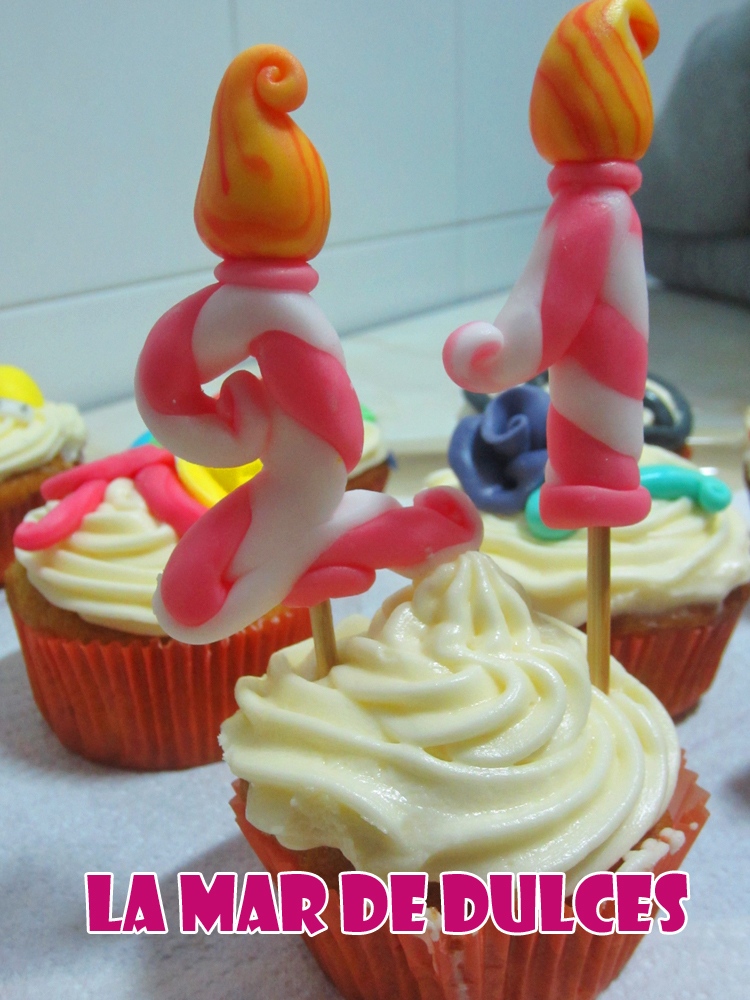 Cupcakes de chocolate blanco variados