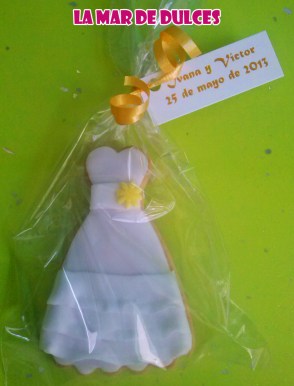 Galleta decorada de vestido de novia
