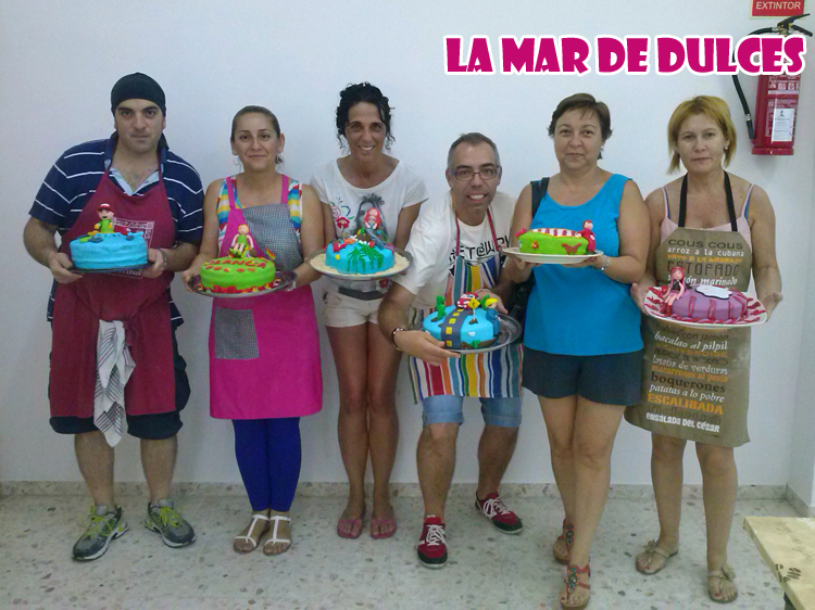 Taller de decoración de decoración de tartas fondant