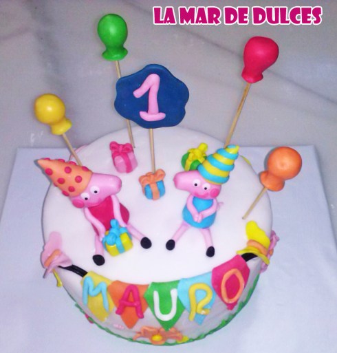 Tarta fondant de Peppa Pig y su hermano George Sevilla