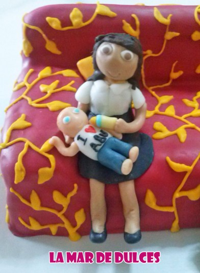 Tarta fondant de sofá: abuela con sus cuatro nietos Sevilla