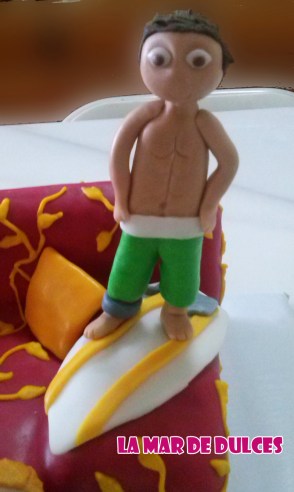 Tarta fondant de sofá: abuela con sus cuatro nietos Sevilla