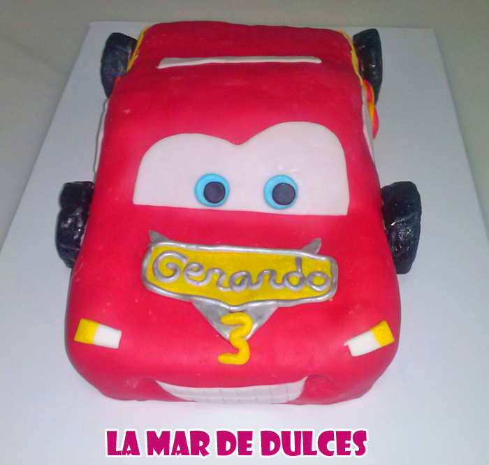 Tarta fondant de Rayo McQueen Sevilla