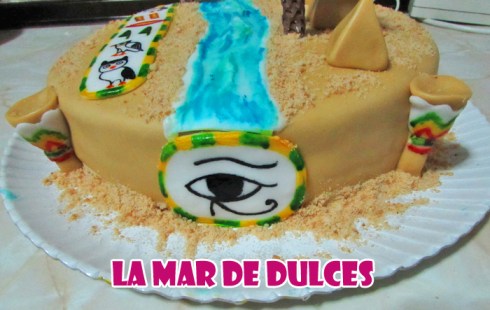 Tarta fondant de las pirámides de Egipto