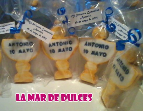 Galletas decoradas de cáliz para Comunión Sevilla