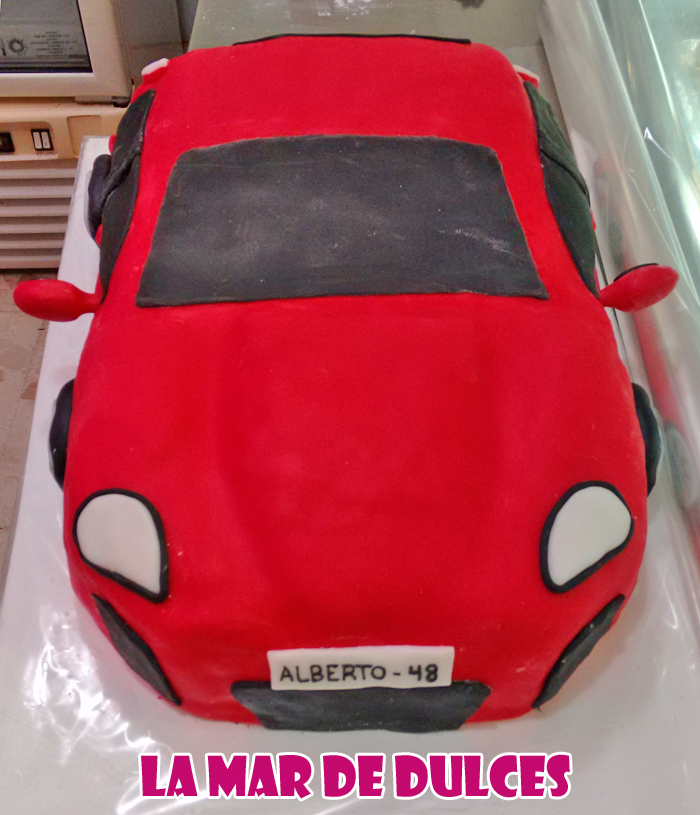 Tarta fondant de Porsche Sevilla