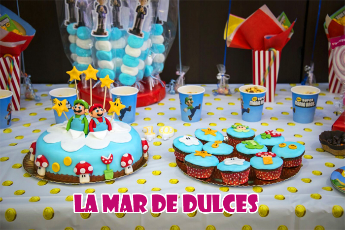 Tarta y cupcakes de Mario Bros para Comunión Sevilla