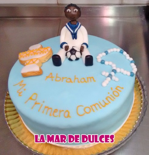 Tarta fondant de comunión Sevilla