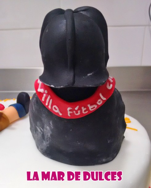 Tarta fondant de comunión de Darth Vader Sevilla