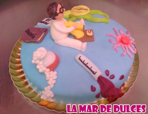 Tarta fondant para biólogo Sevilla