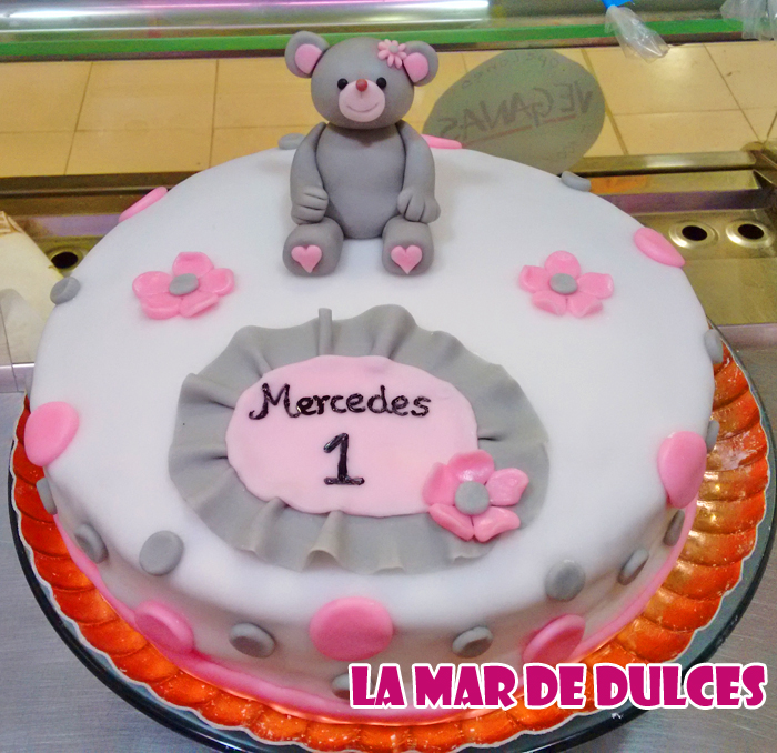 Tarta fondant de osito Sevilla